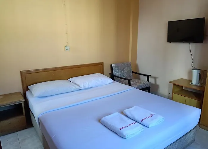 Ang\'S Hotel